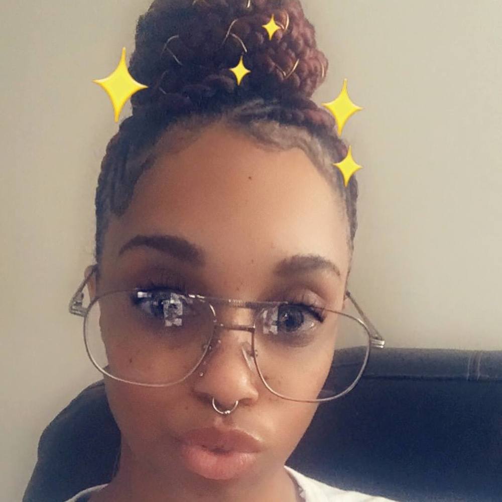 Meet your Posher, Taneia